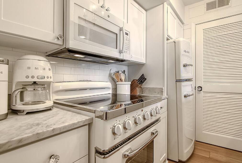 Luxury Seabrook Beachfront W/Spectacular Sunsets Exteriör bild